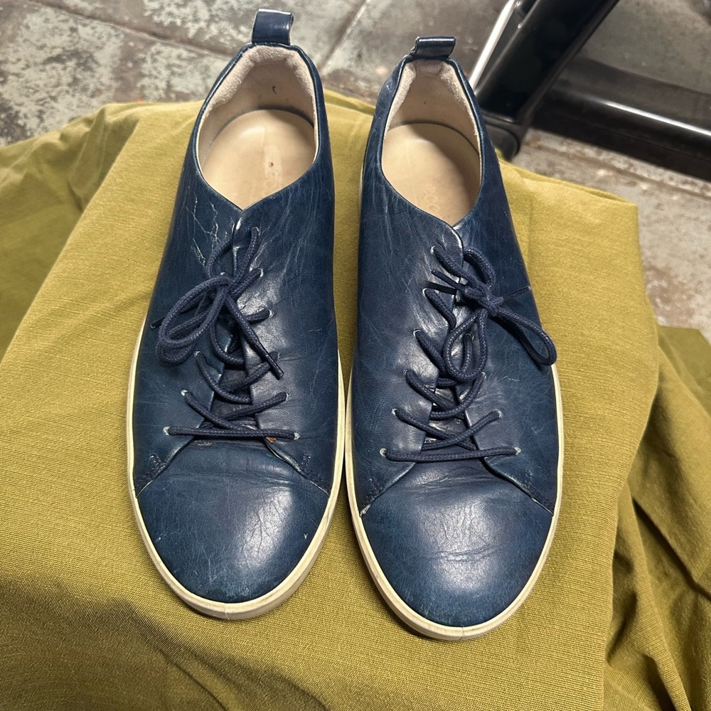 Ecco Men's Navy Leather Sneakers